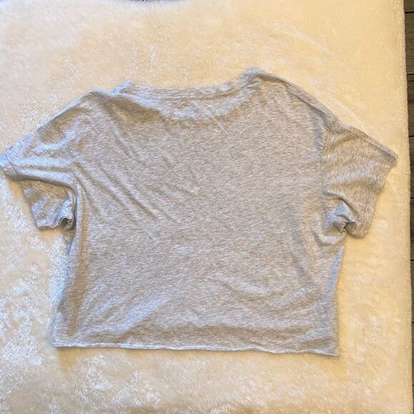 Pink VS Feelin’ Merry Cropped Top - Picture 5 of 5